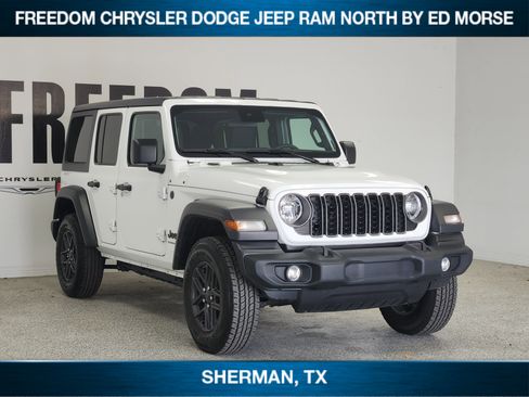 Used 2025 Jeep Wrangler Sport S AWD/4WD image 2