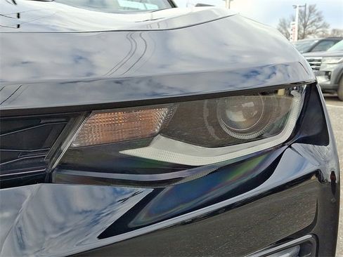 Used 2017 Chevrolet Camaro SS image 9