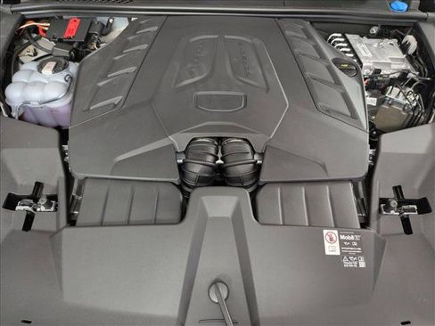 New 2026 Porsche Cayenne GTS image 17