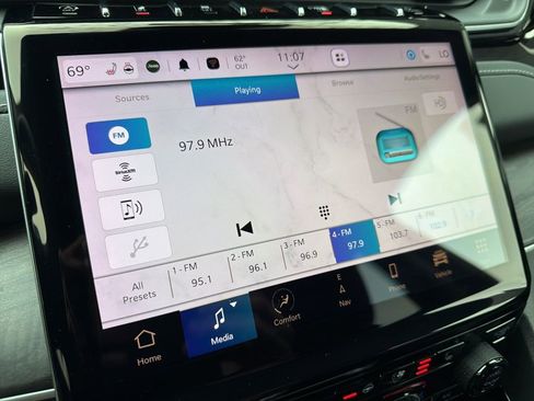 Used 2023 Jeep Grand Cherokee L Limited w/ Luxury Tech Group II image 69