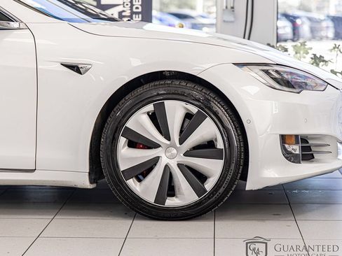 Used 2021 Tesla Model S Performance AWD/4WD image 12