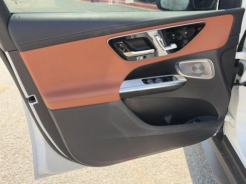 Used 2023 Mercedes-Benz GLC 300 image 14