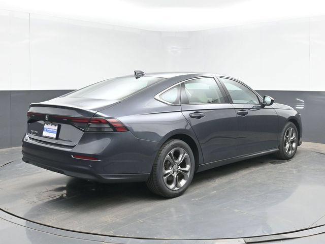 Used 2023 Honda Accord EX image 11