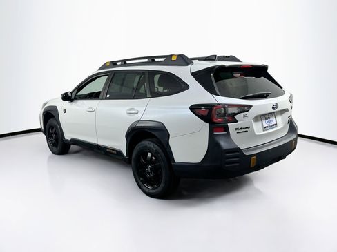 Used 2022 Subaru Outback Wilderness image 7