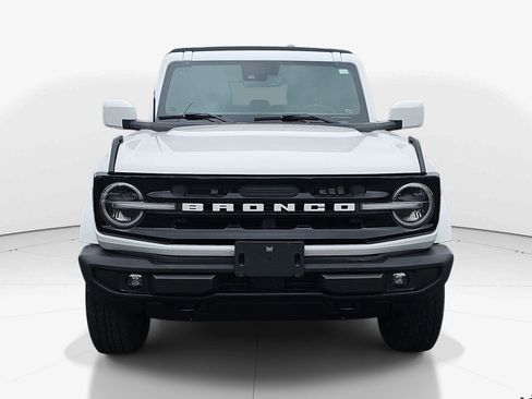 Used 2022 Ford Bronco Outer Banks AWD/4WD image 9