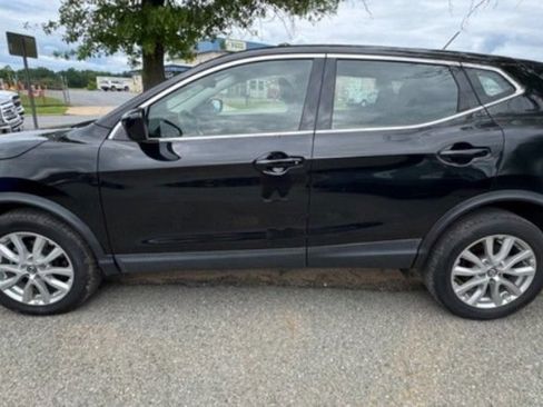 Used 2021 Nissan Rogue Sport S AWD/4WD image 2