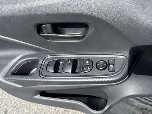 Used 2023 Nissan Versa S w/ Trunk Package image 26