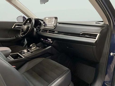 Used 2024 Mitsubishi Outlander SE FWD image 25