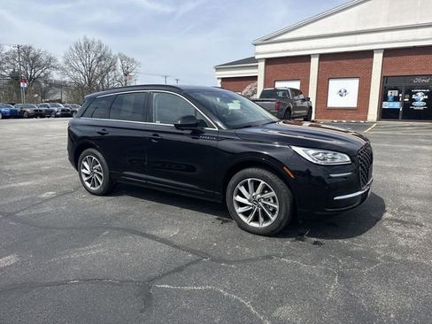Used 2025 Lincoln Corsair Grand Touring w/ Equipment Group 301A AWD/4WD image 11
