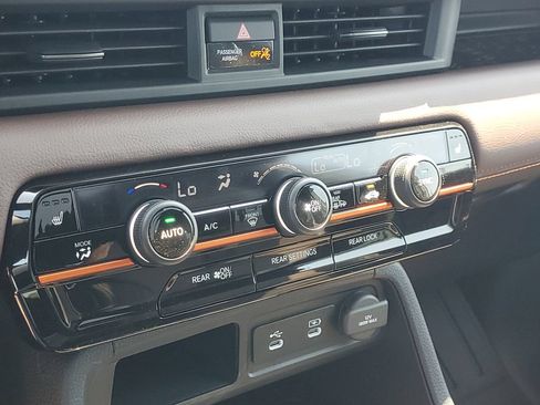 New 2026 Honda Pilot TrailSport image 25