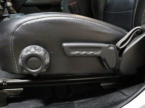 Used 2019 Jeep Wrangler Unlimited Sahara w/ Dual Top Group image 17