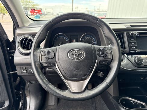 Used 2018 Toyota RAV4 Adventure image 13