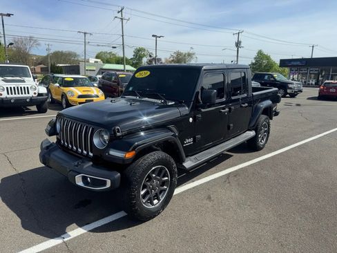 Used 2020 Jeep Gladiator Overland AWD/4WD image 1