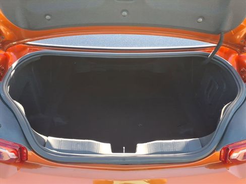 Certified 2022 Chevrolet Camaro LT RWD image 14