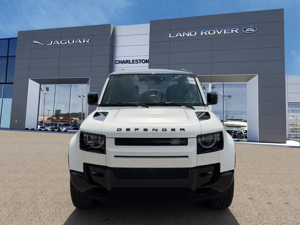 New 2026 Land Rover Defender 130 V8 AWD/4WD image 8