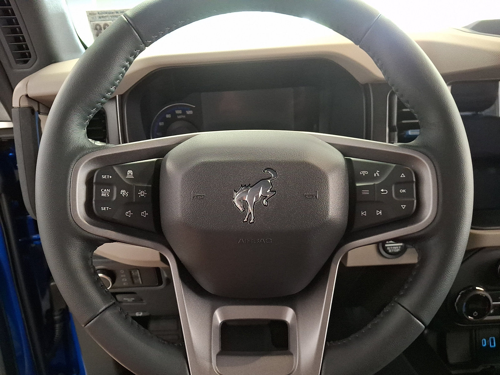 Used 2023 Ford Bronco Wildtrak AWD/4WD image 23
