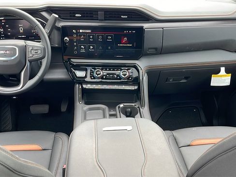 New 2026 GMC Sierra 2500 AT4 w/ AT4 Premium Plus Package image 17