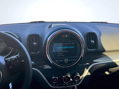 Used 2019 MINI Cooper Countryman SE w/ Premium Package image 16