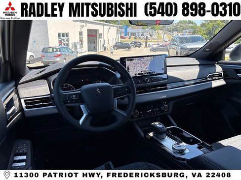 New 2026 Mitsubishi Outlander AWD image 13
