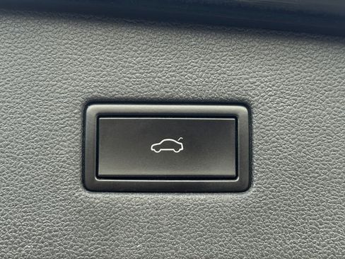 Used 2020 Volkswagen Tiguan SEL Premium R-Line w/ 3rd Row Seat Package image 12