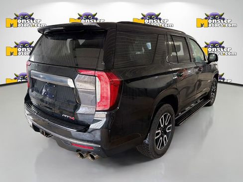 Used 2024 GMC Yukon AT4 w/ Technology Package image 4