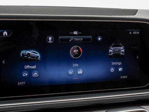 Used 2024 Mercedes-Benz GLS 580 4MATIC image 30