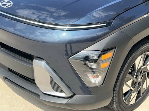 Used 2024 Hyundai Kona SEL FWD image 4