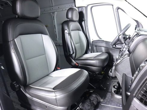 Used 2024 RAM ProMaster 2500 w/ Convenience Group FWD image 36