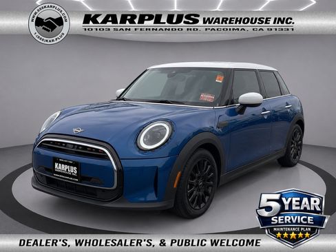 Used 2024 MINI Cooper 4-Door Hardtop FWD image 1