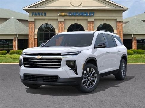New 2026 Chevrolet Traverse LT FWD image 7