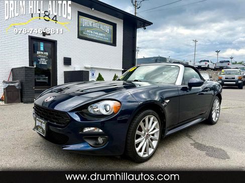 Used 2018 FIAT 124 Spider Lusso w/ Convenience Group image 1