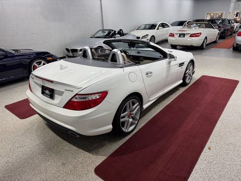 Used 2016 Mercedes-Benz SLK 350 image 13