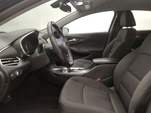 Used 2018 Chevrolet Malibu LT image 17
