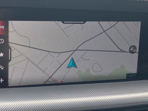 Used 2024 Alfa Romeo Stelvio Veloce image 15