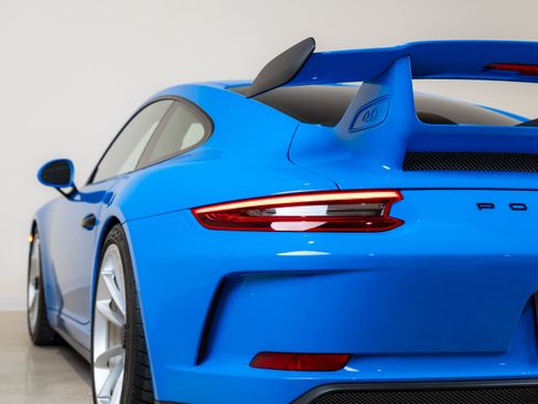 Used 2018 Porsche 911 GT3 RWD image 42
