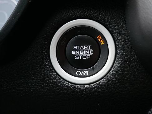 Used 2019 RAM 1500 Big Horn AWD/4WD image 30