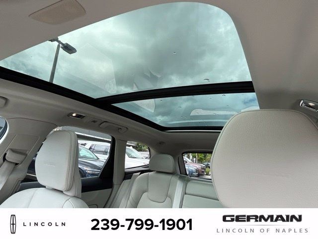 Used 2019 Volvo XC60 T6 Inscription w/ Protection Package Premier AWD/4WD image 15