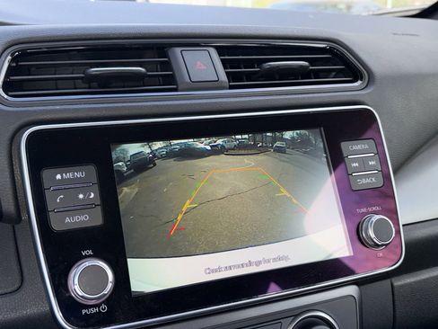 Used 2023 Nissan Leaf S image 13