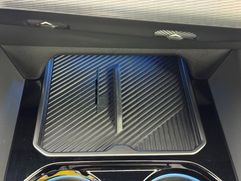 Used 2024 BMW i5 M60 w/ Premium Package image 32