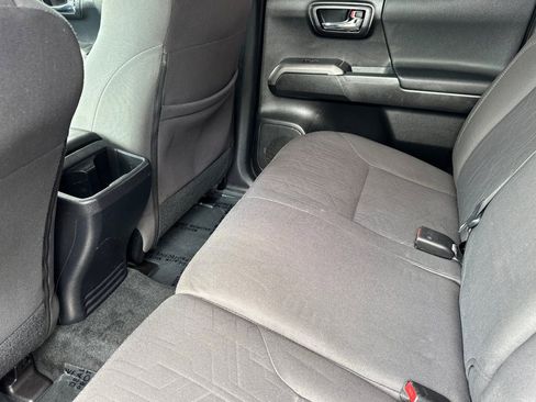 Certified 2018 Toyota Tacoma TRD Sport RWD image 16