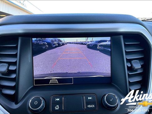 Certified 2023 GMC Acadia SLE w/ Driver Convenience Package image 12