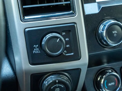Used 2019 Ford F150 Lariat AWD/4WD image 21