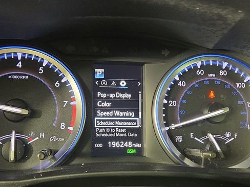 Used 2019 Toyota Highlander SE image 17