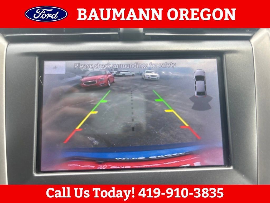 Used 2020 Ford Fusion SE FWD image 22