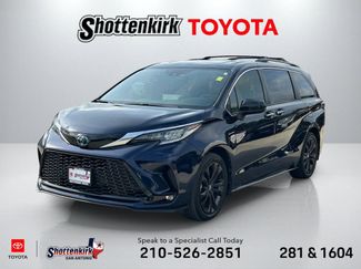 Certified 2022 Toyota Sienna XSE video 1