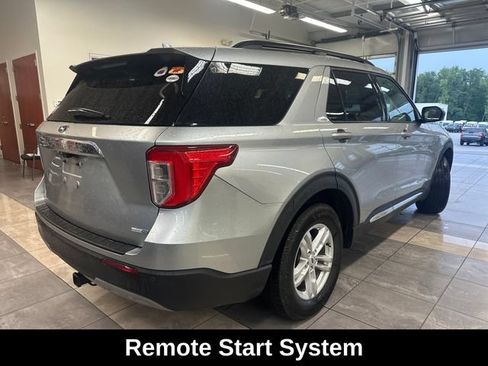 Used 2020 Ford Explorer XLT w/ Equipment Group 202A AWD/4WD image 11