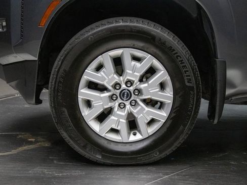 Used 2023 Nissan Frontier SV w/ SV Convenience Package image 8