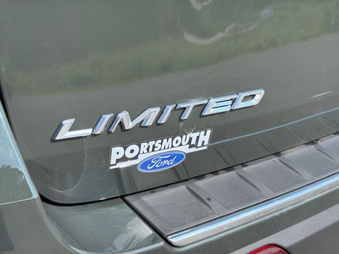 Used 2023 Ford Explorer Limited w/ Limited Technology Package AWD/4WD image 18