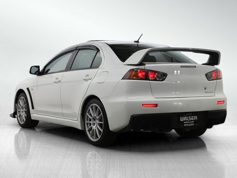Used 2014 Mitsubishi Lancer Evolution GSR image 3