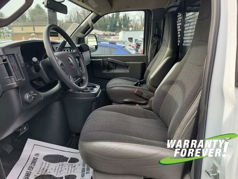 Used 2024 GMC Savana 2500 w/ Driver Convenience Package image 13